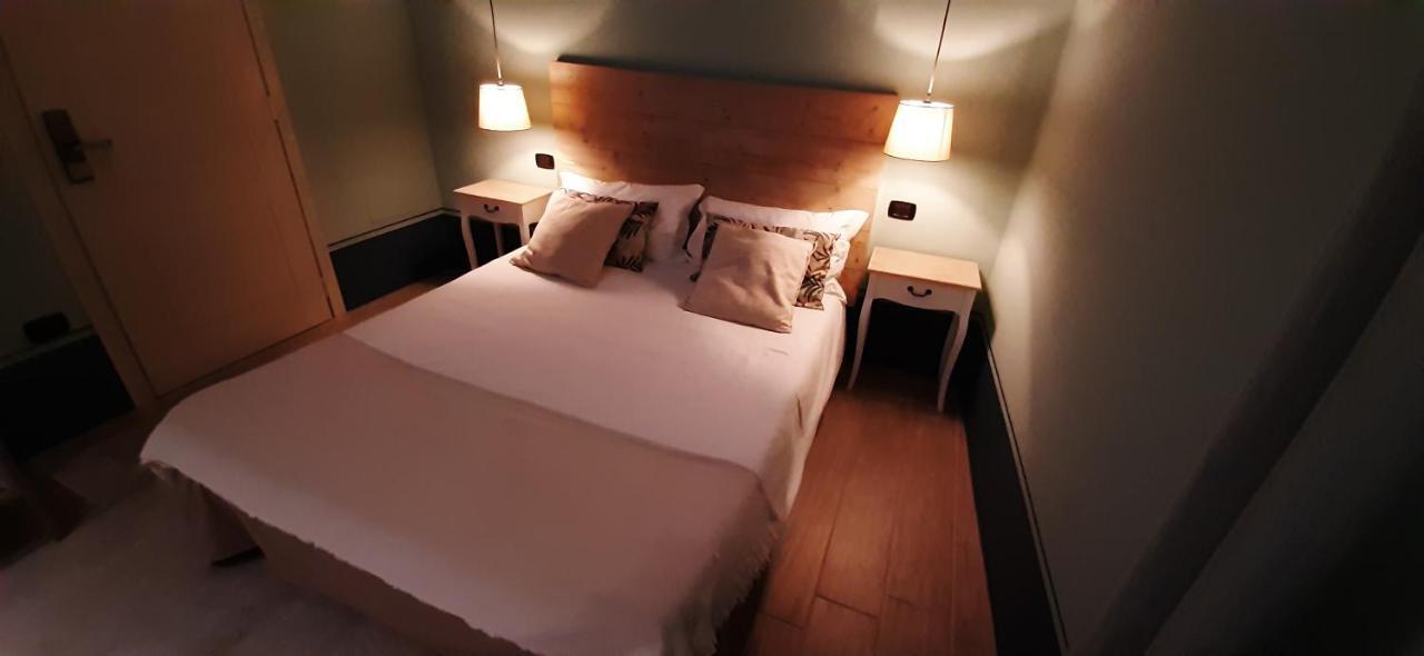 Al22 Di Piazza Del Gesu Hotel วิแตร์โบ ภายนอก รูปภาพ